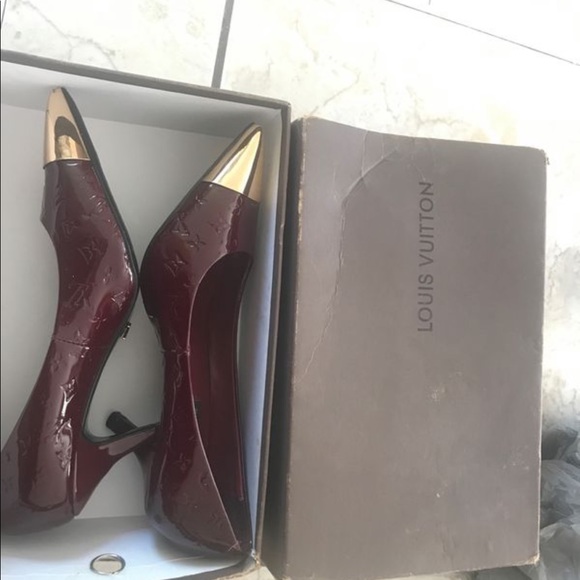 Louis Vuitton - Picture 2 of 6